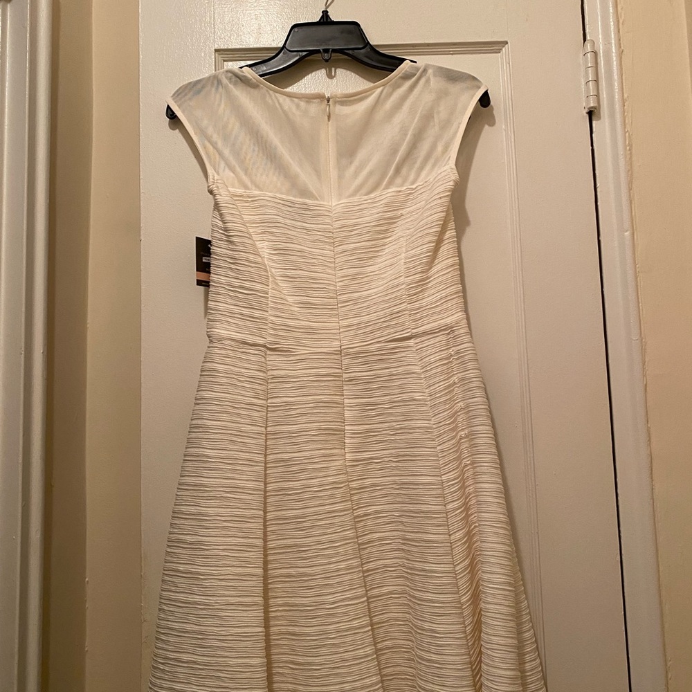 The perfect black tie event dress! - Picture 4 of 6